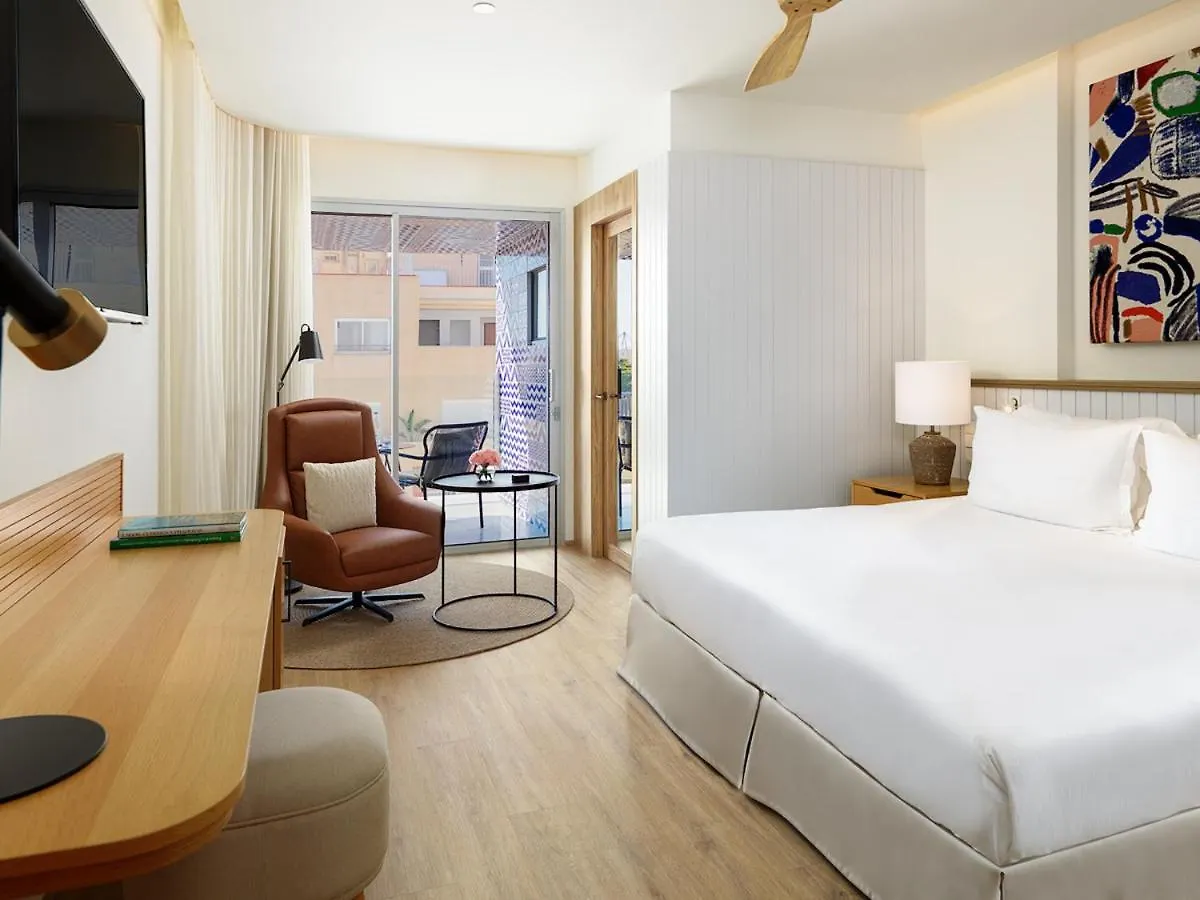 Hotel H10 Croma Málaga 4*,