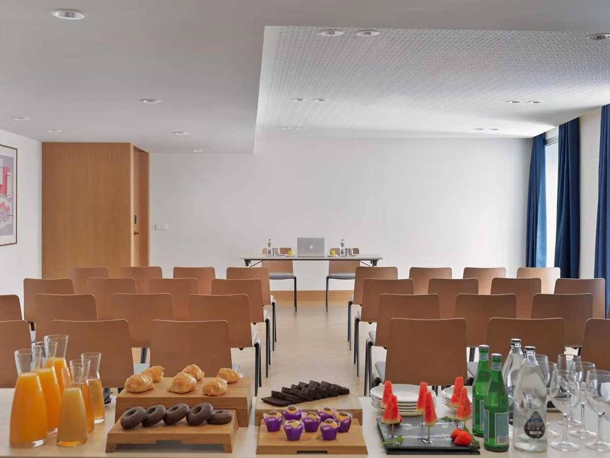 Hotel H10 Croma Málaga Spagna